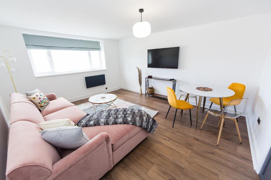 Coastline Villas - Heart Of Redcar 1 & 2 Bed New Apartments, Ideal For Contractors And Holidayers Kültér fotó